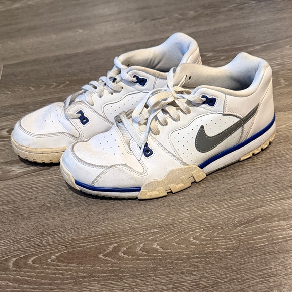 Nike air cross trainer men’sWhite Blue and Greg Sneakers